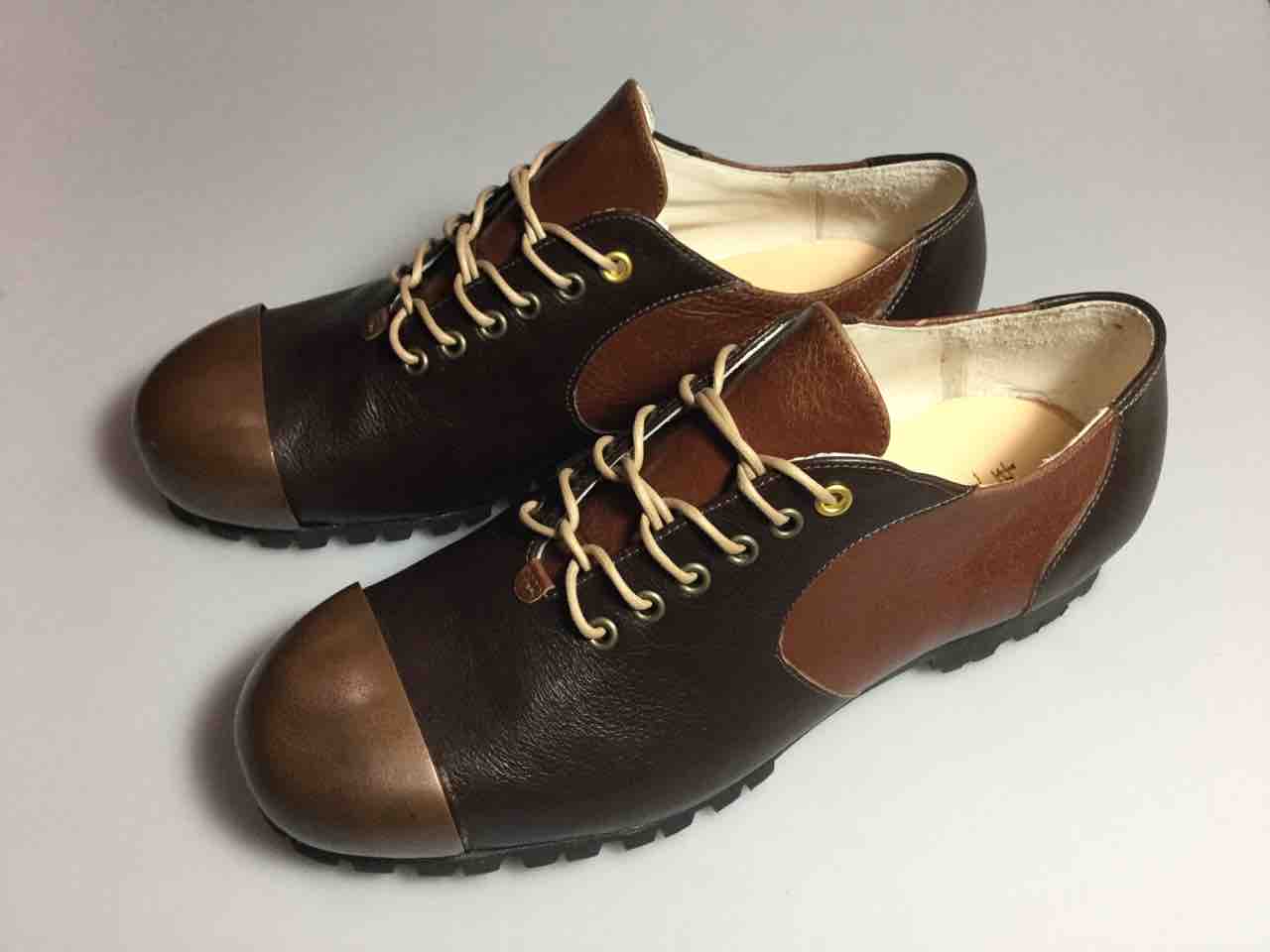 教室での本日完成作品とエイ革特注 靴を作るが靴職人と呼ばれるのはちょっと つくりて野島と新人マキコのブログ