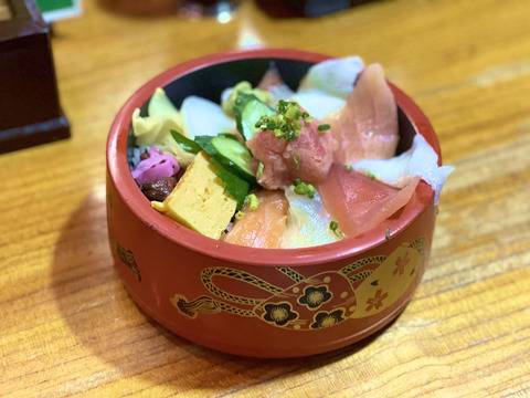 tukizi_hamashigezushi