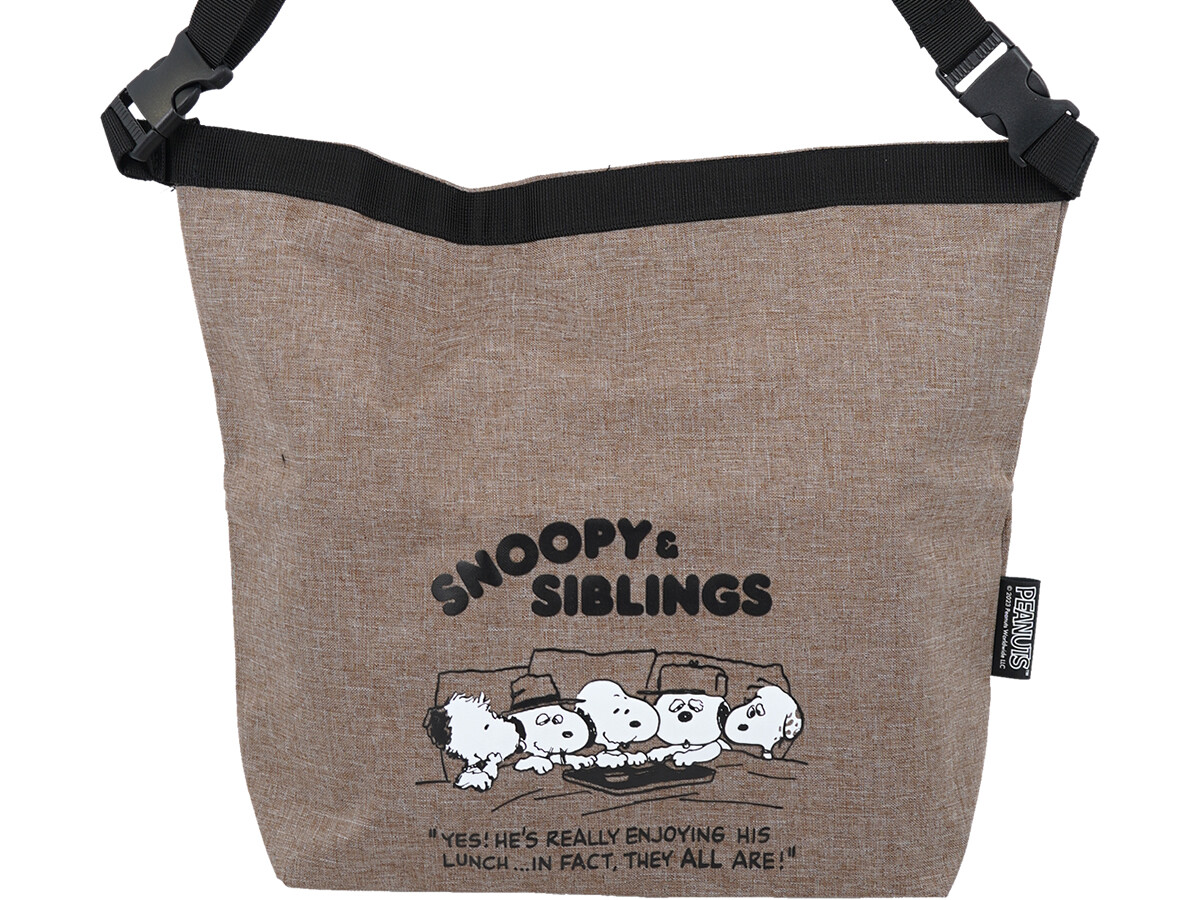 SNOOPY 2WAY COOLER BAG BOOK 《付録》 くるくる丸めてサイズ調整できる保冷バッグ