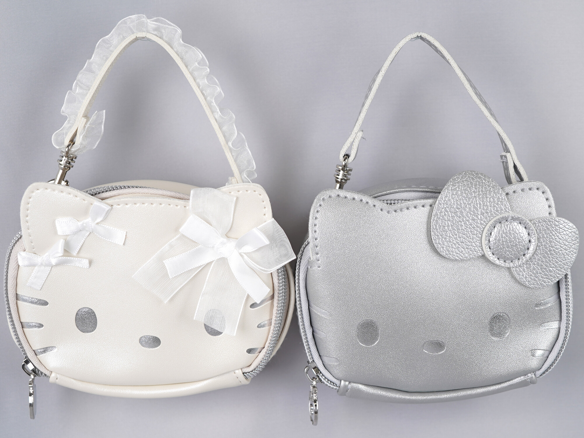 HELLO KITTY × BRILMY リップが縦に収納できる ズボラに優しいミニコスメポーチ BOOK 全2種