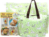 Winnie the Pooh PICNIC RECIPE BOOK 《付録》 ビッグな保冷バッグとミニレジャーシート