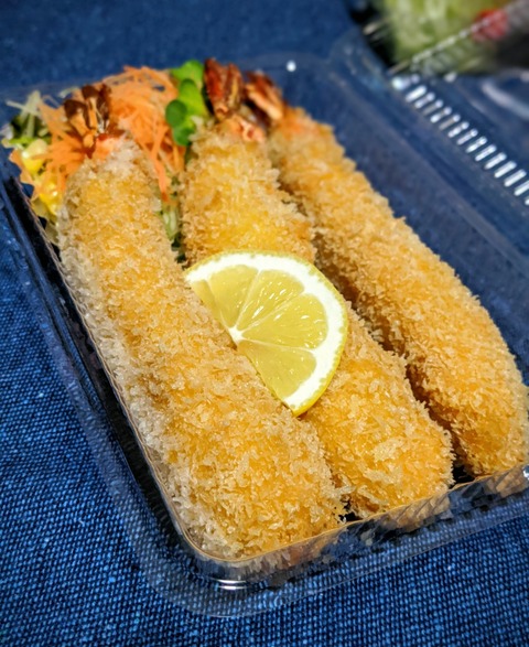 00100lrPORTRAIT_00100_BURST20200507185338888_COVER~2