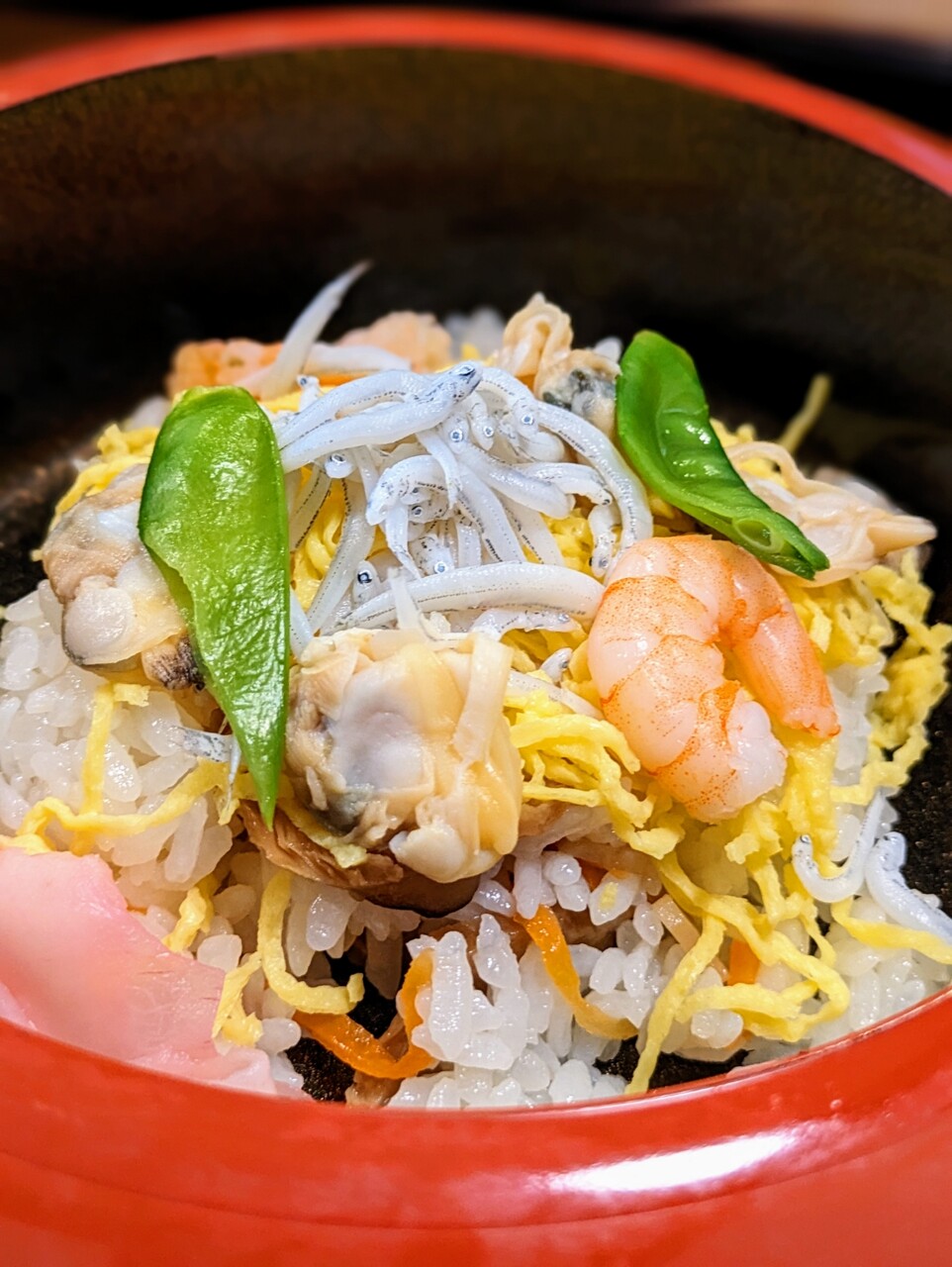 うどん茶屋 北斗 三津店』秋のちらし寿司と愛媛まんさいうどんセット