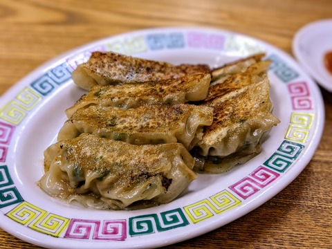 00100lrPORTRAIT_00100_BURST20200306164551271_COVER~2