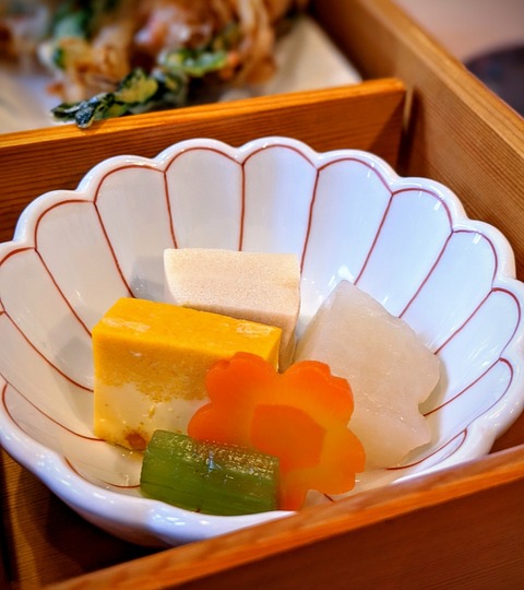 00100lrPORTRAIT_00100_BURST20200308115203631_COVER