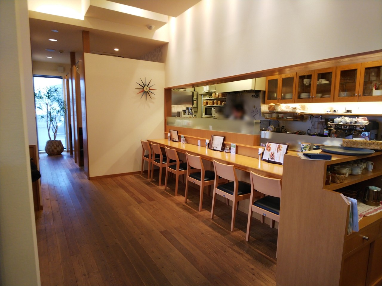 『三日月とカフェ 伊予店』ベリーベリーパフェ(伊予市) 新・愛媛さすらい日記 『三日月とカフェ 伊予店』ベリーベリーパフェ(伊予市) 新・愛媛さすらい日記