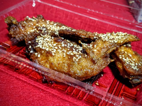 00100lrPORTRAIT_00100_BURST20200610183749923_COVER~2