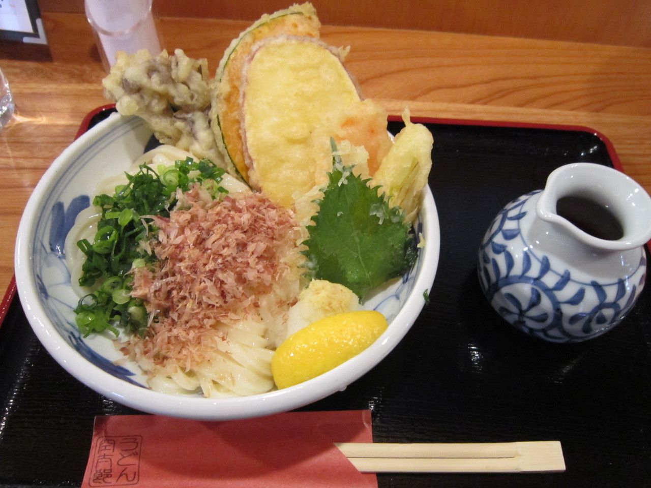 うどん 空太郎（くうたろう）』野菜天ぶっかけ（松山市） : 新・愛媛