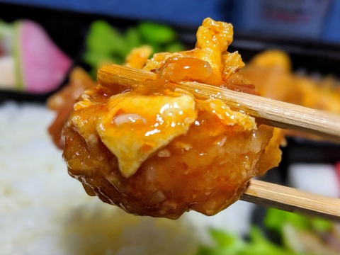 00100lrPORTRAIT_00100_BURST20200501200059638_COVER