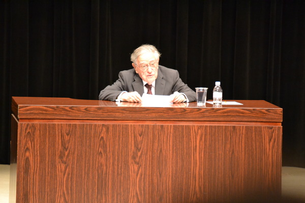 ジャーナリストの取材ノート 鎌倉 ドナルド キーンと鎌倉