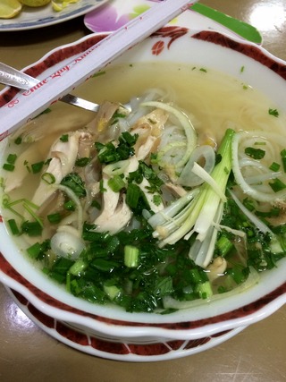 地鶏スープのフォー「DAI CAT TUONG」 @ホーチミン