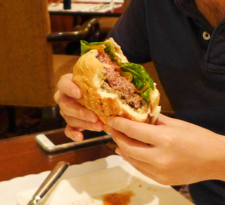 ��åĥ�����ȥ�Ρ֥������ӡ��饦�󥸡פ������µ��С������򿩤��� ���ޥ졼��������������ס���