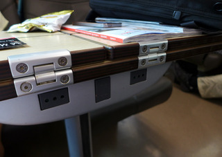 ナポリからローマへ--Eurostar Italia「AU9536」便