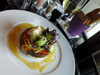 �ե����쥹�ȥ��֥롦�ե������ȡ�Le First�ˡ� ��The Westin Paris