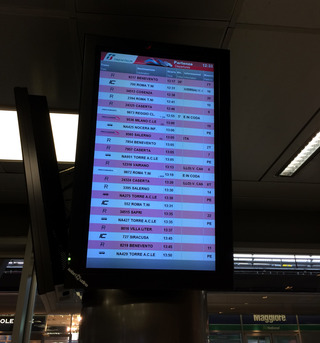 ナポリからローマへ--Eurostar Italia「AU9536」便