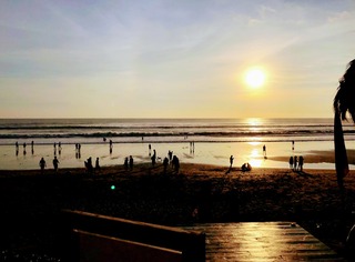 バリを代表する高級ビーチクラブ「ポテトヘッド」Potato Head Beach Club Bali @スミニャック