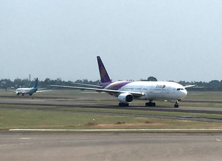 ジャカルタ赴任後11度目の帰国 --タイ航空「TG434」・日本航空「JL034」便