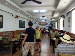 地鶏スープのフォー「DAI CAT TUONG」 @ホーチミン