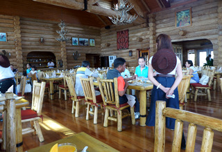 Highlands Prime Steakhouse @フィリピン・タゲイテイ