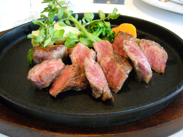 麻布十番の大田原牛(オオタワラギュウ)のお店「牛超(ギュウチョウ)」でランチを食す!