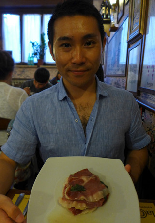 カルボナーラ発祥の店でカルボナーラを食す「La Carbonara」 @イタリア・ローマ