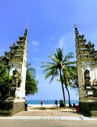 �ǥ��� ���ե� ���� ����������Dulang Kafe Kuta Square�� @Bali��Kuta