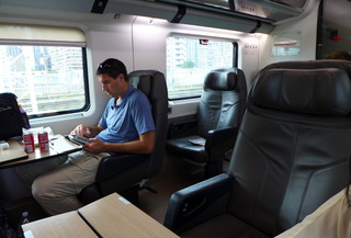 ナポリからローマへ--Eurostar Italia「AU9536」便