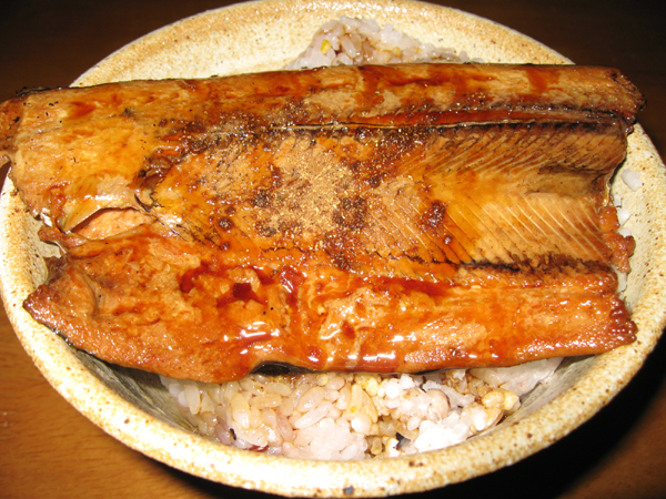 ホッカイドウアッケシ産「炭焼き サンマドンブリ」を食す!