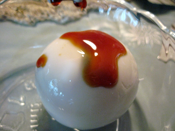 ボール状の独創的なプリン「牧家の白いプリン」を食す!