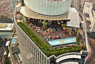 ジャカルタで一番高層で高価な「SKYE Bar & Restaurant」 @ジャカルタ・タムリン