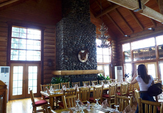 Highlands Prime Steakhouse @フィリピン・タゲイテイ