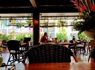 �ǥ��� ���ե� ���� ����������Dulang Kafe Kuta Square�� @Bali��Kuta