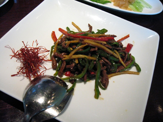 赤坂溜池山王店「過門香(カモンカ) 」で中華料理を食す!