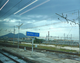 ナポリからローマへ--Eurostar Italia「AU9536」便