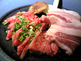 東京恵比寿、肉卸問屋が運営する鉄板焼き「MAESUTORO OGAWA」