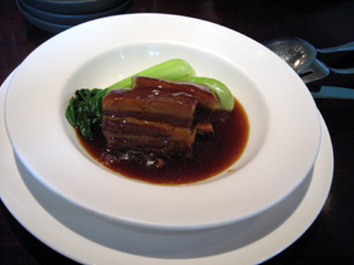 赤坂溜池山王店「過門香(カモンカ) 」で中華料理を食す!