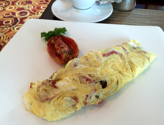 �� ���ǥ����� ���㥫�륿(LE MERIDIEN JAKARTA)�ۥƥ�