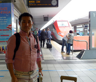 ナポリからローマへ--Eurostar Italia「AU9536」便