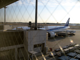 ANAのNH009便