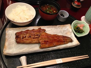 日本料理 大和屋 三玄の鰻蒲焼きとバンブーの生ハムサンド @シェラトン都ホテル東京