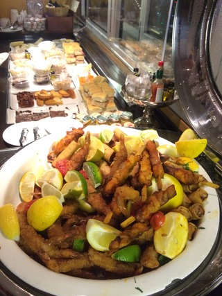 ꥼ¤ȤPalace Elyseeפǥ֥åե򿩤 ѥ