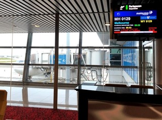 �����ܤΥ��ܥ��--�ޥ졼�����Ҷ��֣ͣȣ������� / �ͣȣ�����������