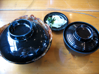 十勝帯広の花畑牧場、「ホエー豚丼」を食す!