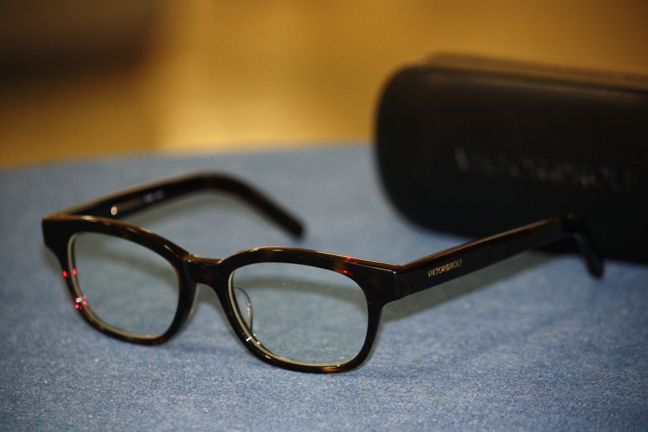 ヴィクター&ロルフ 70-0004 メガネ ブラック ウェリントンフレーム IT79SPIUM6GW ヴィクター\u0026ロルフ 70-0004 メガネ ブラック ウェリントンフレーム