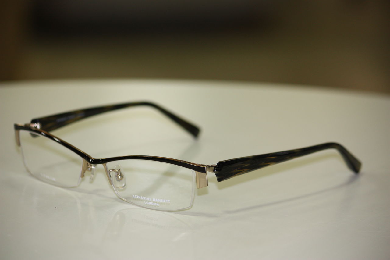 キャサリンハムネット 2011春 メタルフレーム : キクヤ