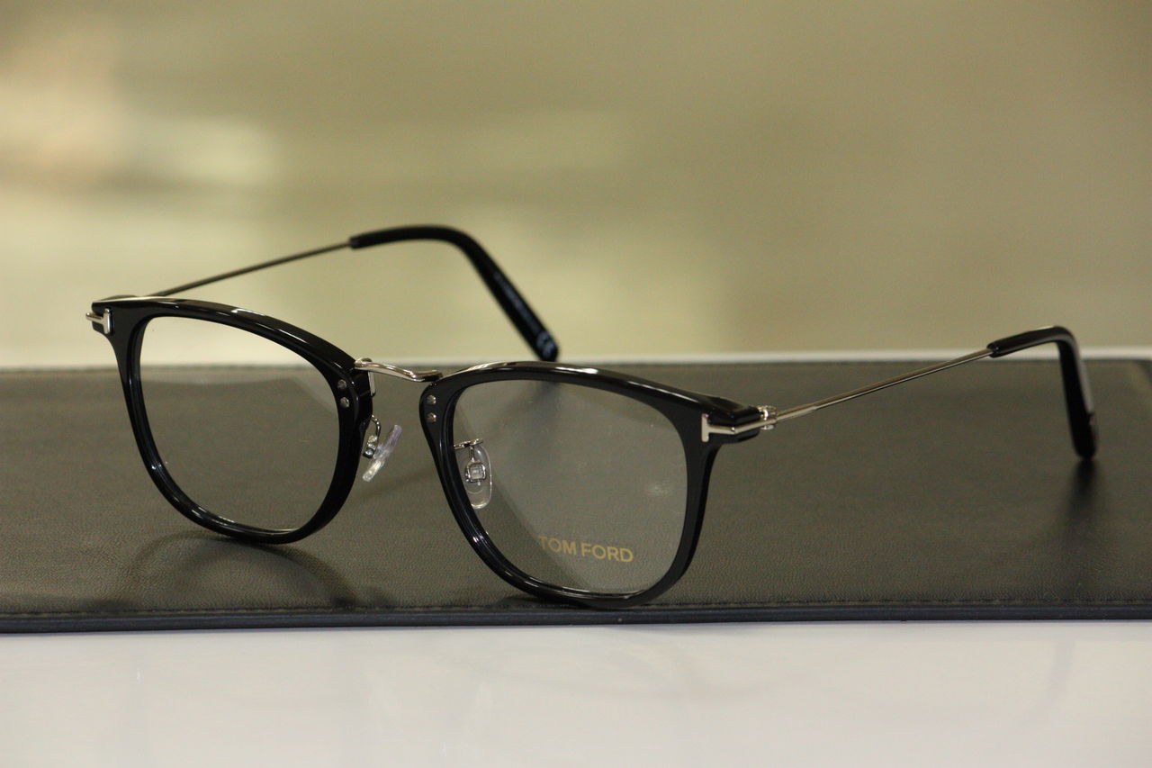 トムフォード TF5562D : キクヤメガネ サンロード店 