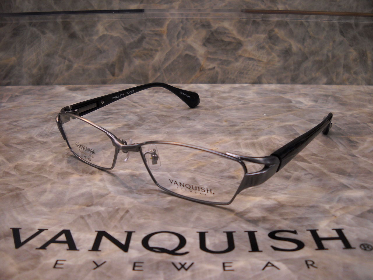 非売品】成宮寛貴 メガネ Vanquish EYEWEAR パネル pop
