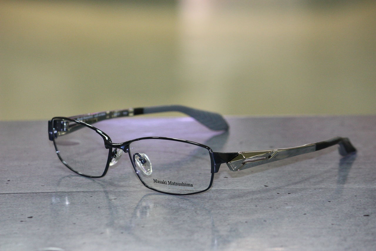 マサキマツシマ タイプ アクション : キクヤメガネ サンロード店