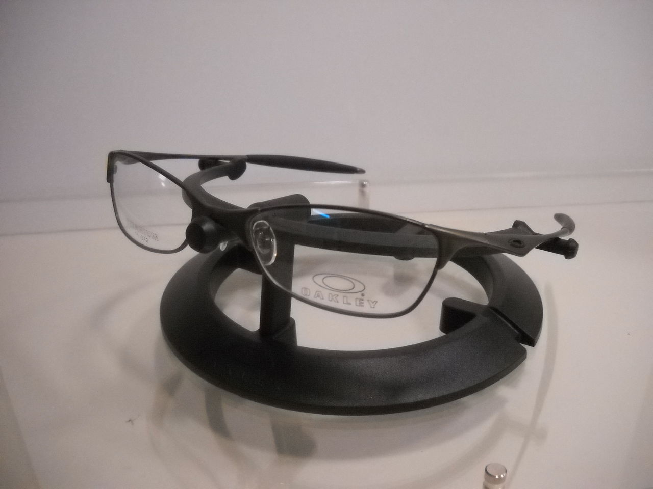 OAKLEY 名作メガネフレーム再入荷 : キクヤメガネ サンロード店