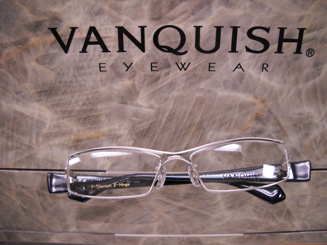 VANQUISH eyewear : キクヤメガネ サンロード店